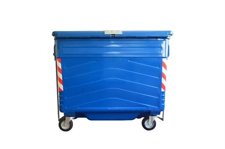 Metal Garbage Pail With Lid